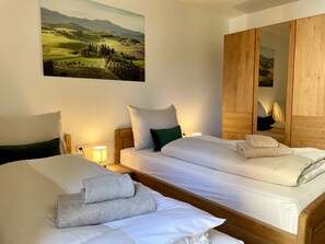 2 bedrooms, free WiFi, bed sheets