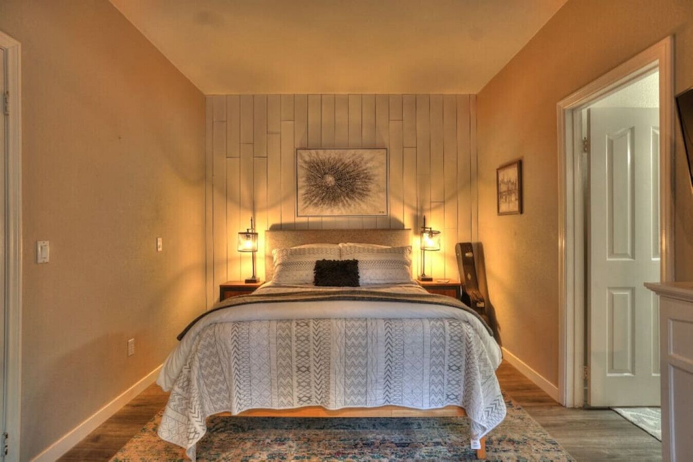 Greeco Suite · *New Listing* Hidden Gem Upgraded 1-Bedroom Suite