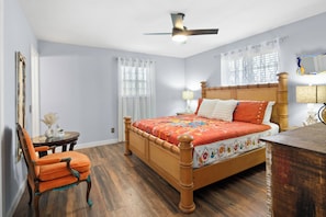 3 chambres, fer et planche à repasser, Wi-Fi, draps fournis