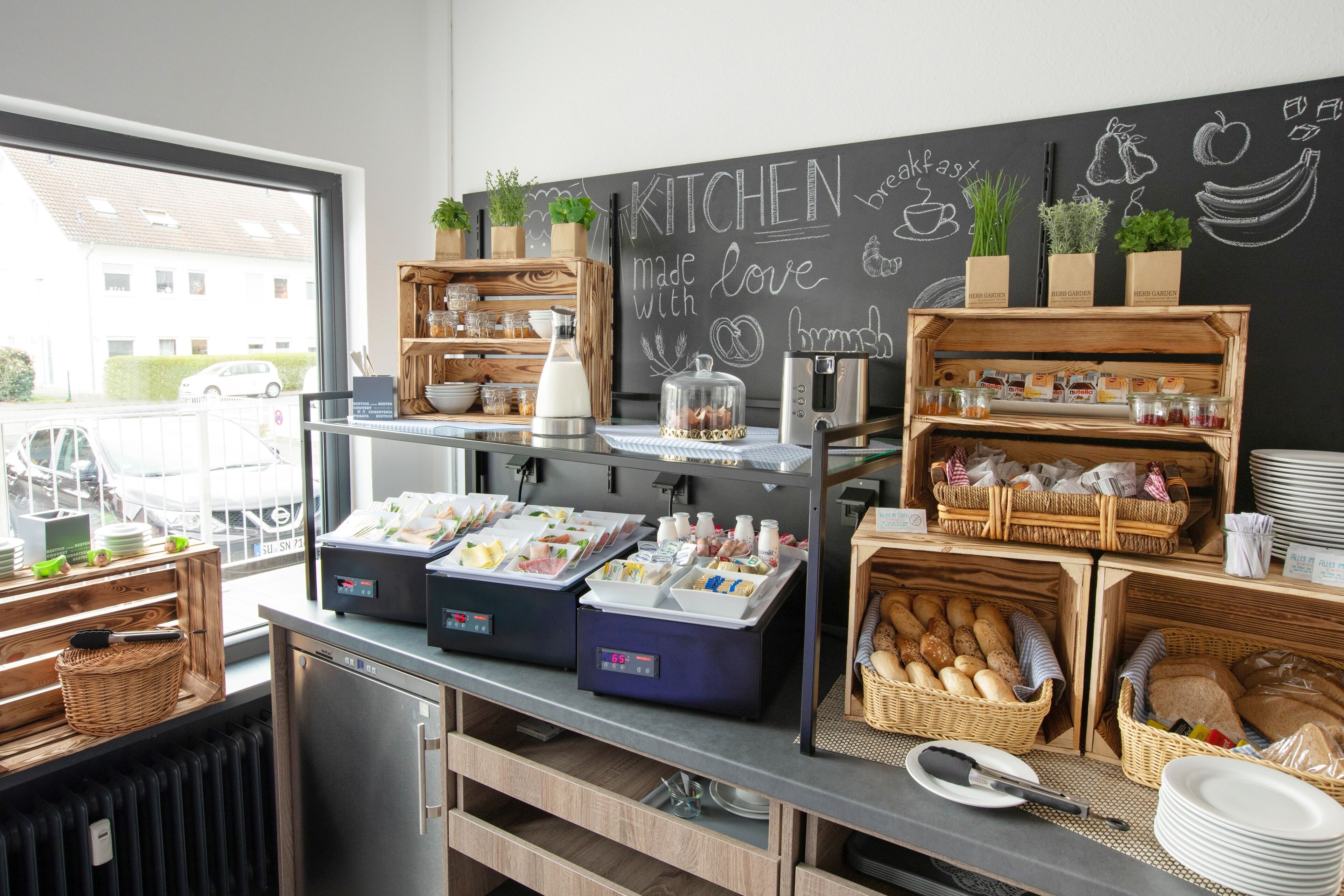 Bao gồm bữa sáng buffet hàng ngày 