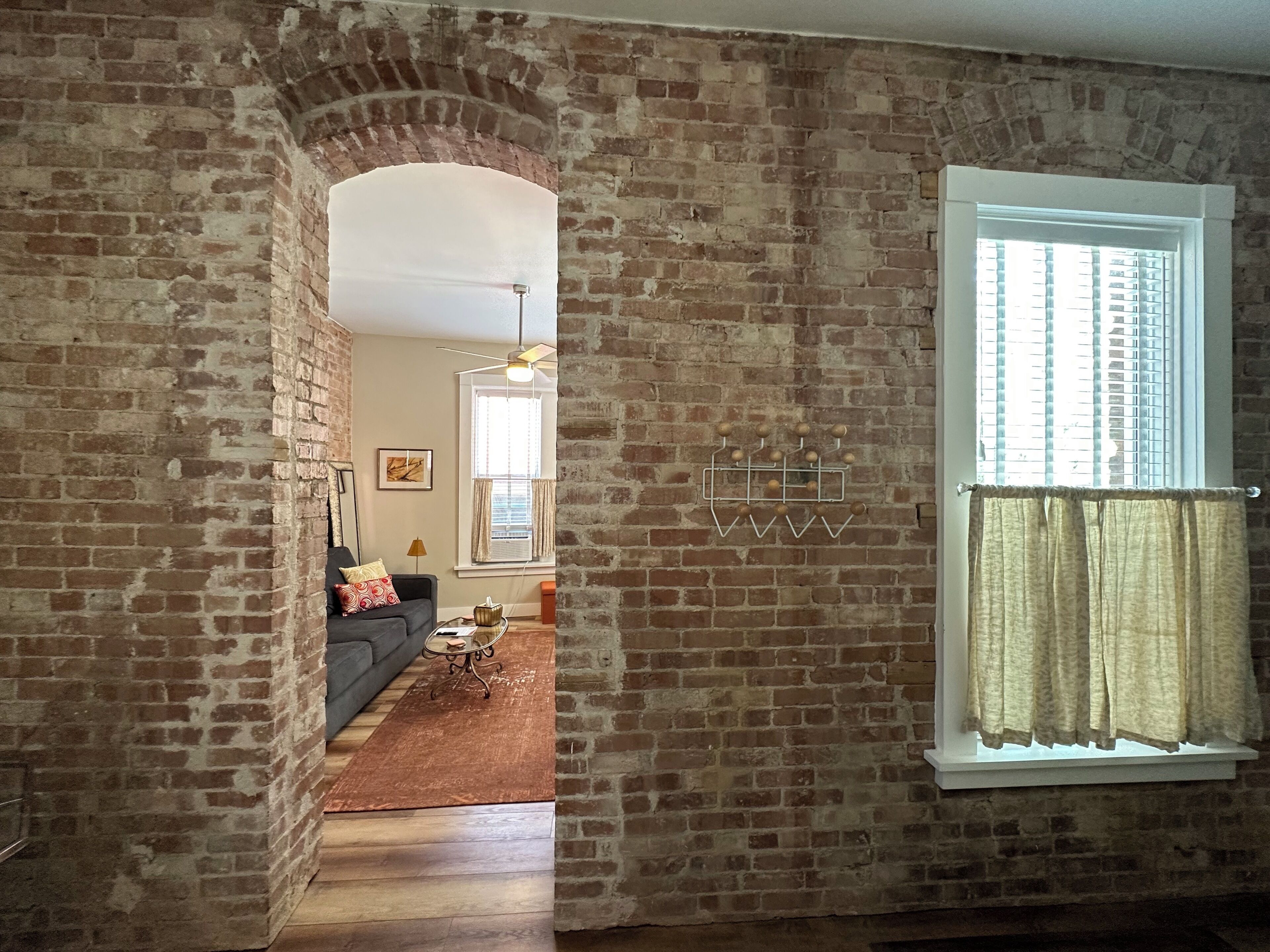 極品公寓客房 | 高級寢具、記憶床墊、獨特裝潢、布置獨特