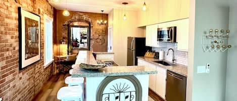 Exclusive Condo | In-room dining