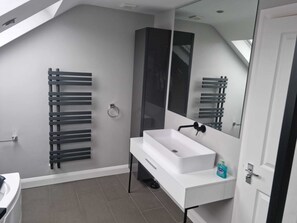 House | Bathroom
