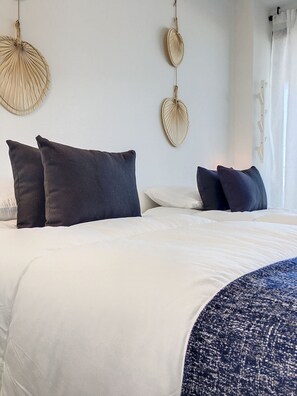 2 bedrooms, iron/ironing board, free WiFi, bed sheets