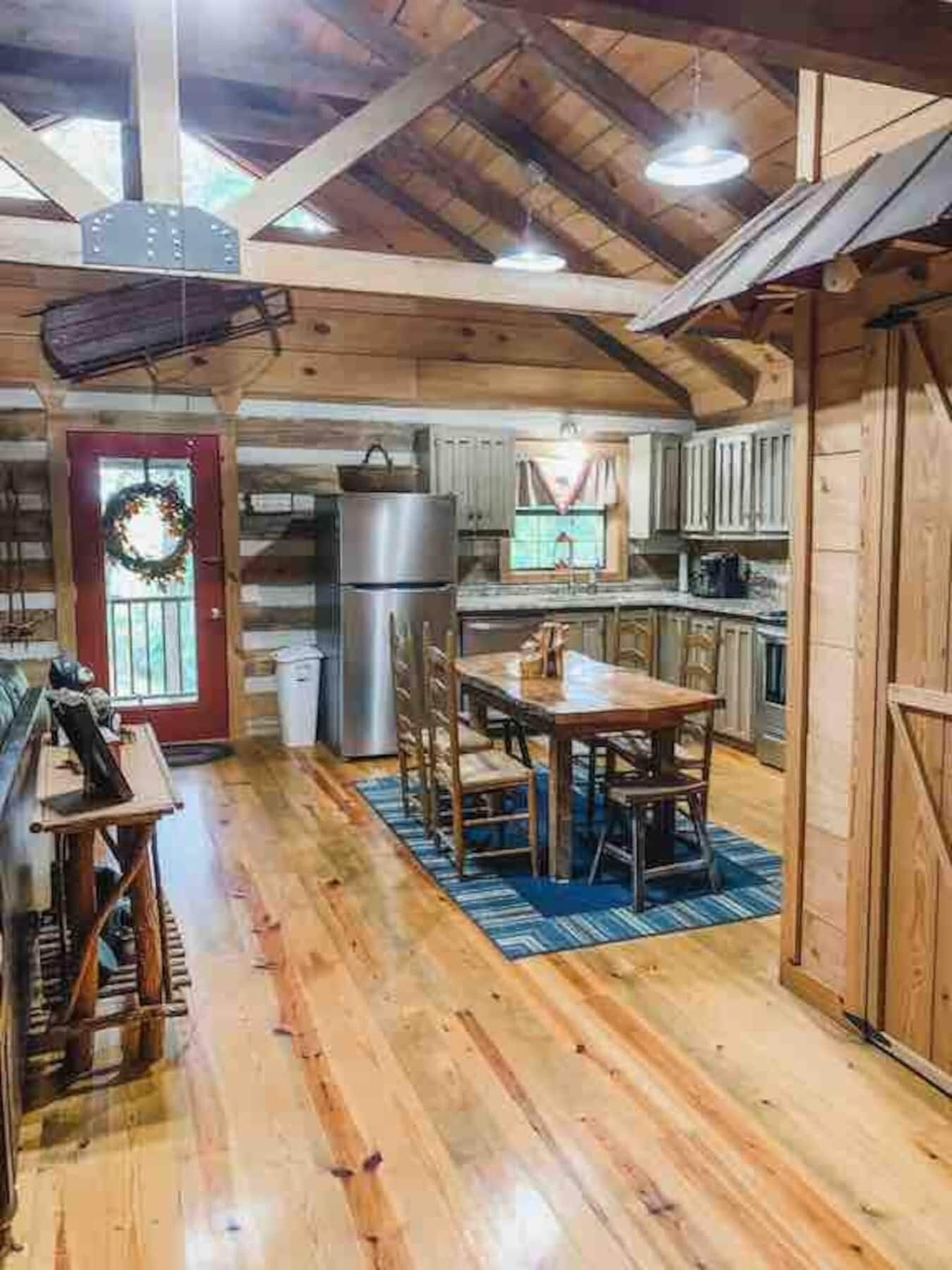 冰箱、微波炉、烤箱、炉灶