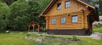 Beautiful wooden chalet for 8 persons