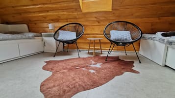 2 chambres, fer et planche Ă  repasser, Wi-Fi gratuit, draps fournis