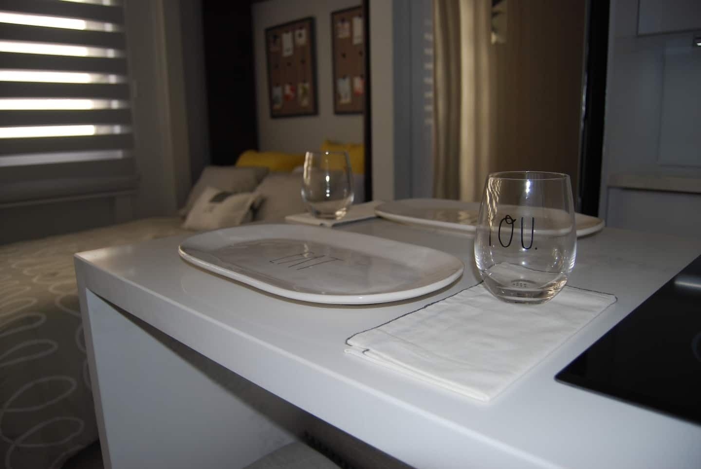 1 slaapkamer, een strijkplank/strijkijzer, gratis wifi, beddengoed