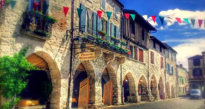 Gite avec Climatisation, Piscine Privée Chauffée - à 40 minutes de Bergerac
