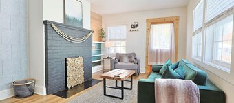 Cabin-Themed Duplex ⫸ Walk to Happy Holler