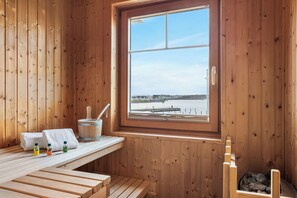 Sauna - "Beach House" directly on the sandy beach of the Baltic Sea resort of Olpenitz (Olpenitz)