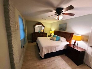 4 chambres, bureau, fer et planche à repasser, Wi-Fi gratuit