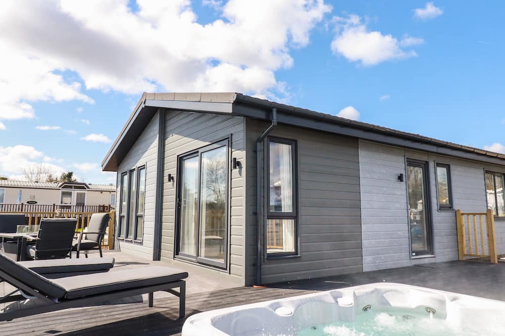 Acorn Lodge - Frogpool