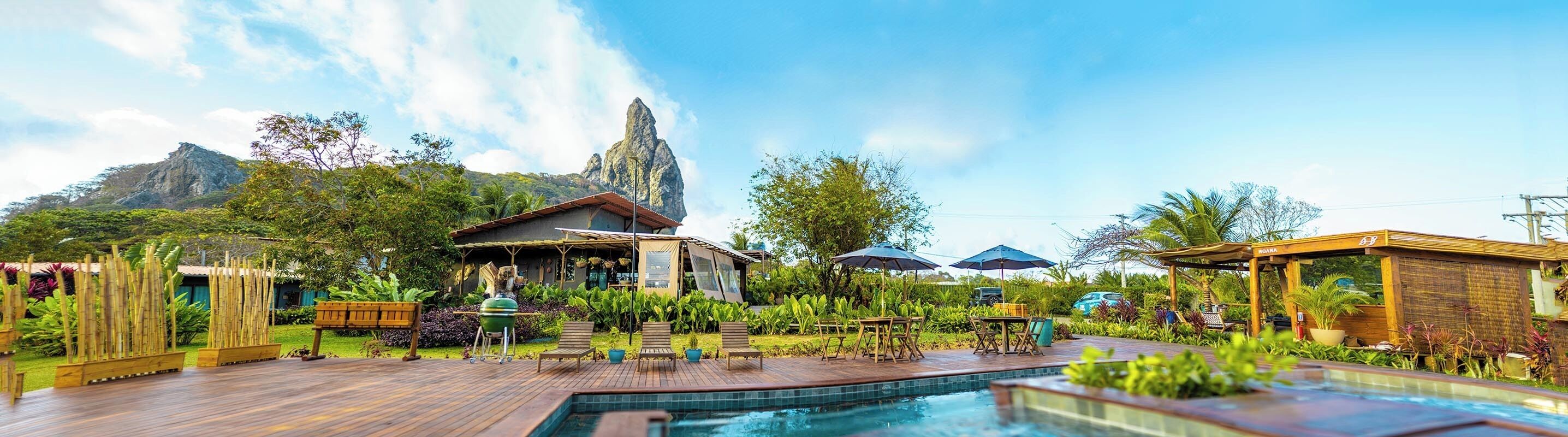 3 outdoor pools, pool umbrellas, pool loungers