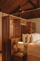 Deluxe Room, 1 Bedroom, Mountain View | Premium bedding, pillowtop beds, minibar, individually decorated