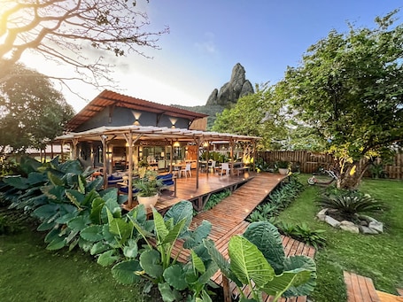 Fachada de la propiedad. Pousada Moana Noronha