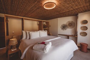 Deluxe Room, 1 Bedroom, Ensuite, Garden View