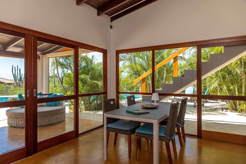 Latitude Adjustment - Ocean View, Surrounded by Bonaire Nature!