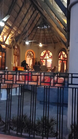 Bar (en la propiedad)