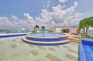 Outdoor pool - Beachfront Apartment / Panoramic View of the Beach and Ocean (LA BOQUILLA)