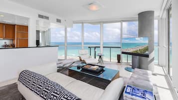 TV connectée, jeux vidéo, lecteur de DVD, baby-foot