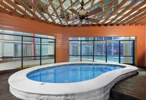 Bain à remous intérieur