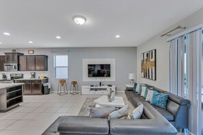 Televisión y futbolito 