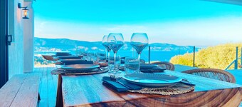 Magnificent Property in Cap Bénat renovated and air-conditioned 7 bedrooms