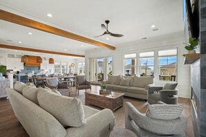 Smart TV, fireplace, ping pong, books