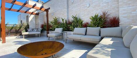 Room | Terrace/patio