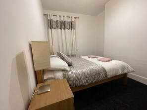 3 chambres, fer et planche Ă repasser, lit parapluie, Wi-Fi gratuit
