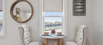 Blue Heron Studio for 2 w/Beach Views!