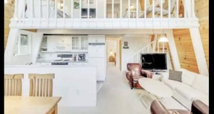 Modern and Private A-frame Near the Lake