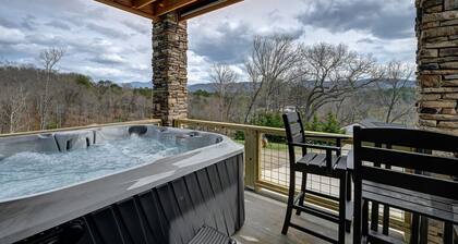 Mon Trèsor, Mountain Views with hot tub and deck