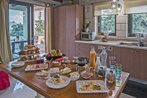Villa | Private kitchen | Dining tables - Dreamcatcher Villa Outdoor Indoor Pool hot tub (Rethymno)