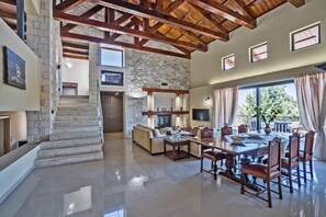 Villa | 6 bedrooms - Dreamcatcher Villa Outdoor Indoor Pool hot tub (Rethymno)
