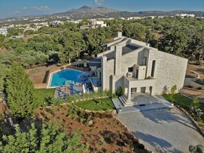 Villa | 6 bedrooms - Dreamcatcher Villa Outdoor Indoor Pool hot tub (Rethymno)