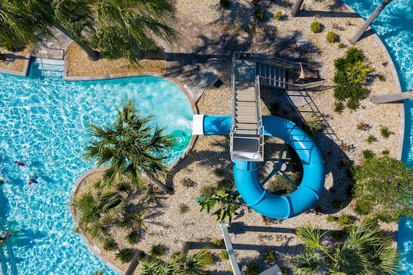 House | Outdoor pool
