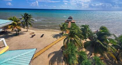 Lucky Duck Villa - Private Beach Escape