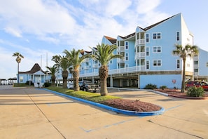 Apartment, Accessible | 2 bedrooms, WiFi - Seascape 1111 in Galveston (Galveston)