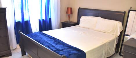 2 bedrooms, iron/ironing board, free WiFi, bed sheets