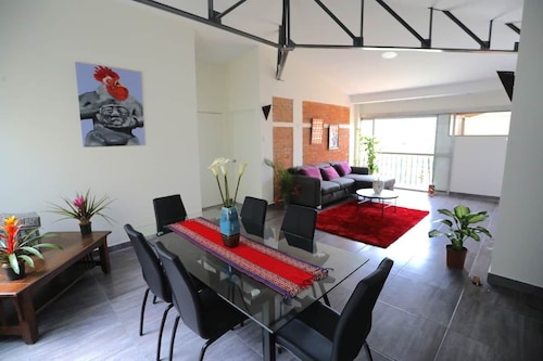 Special Discount!! The Artist Condo in Barrio Dent
