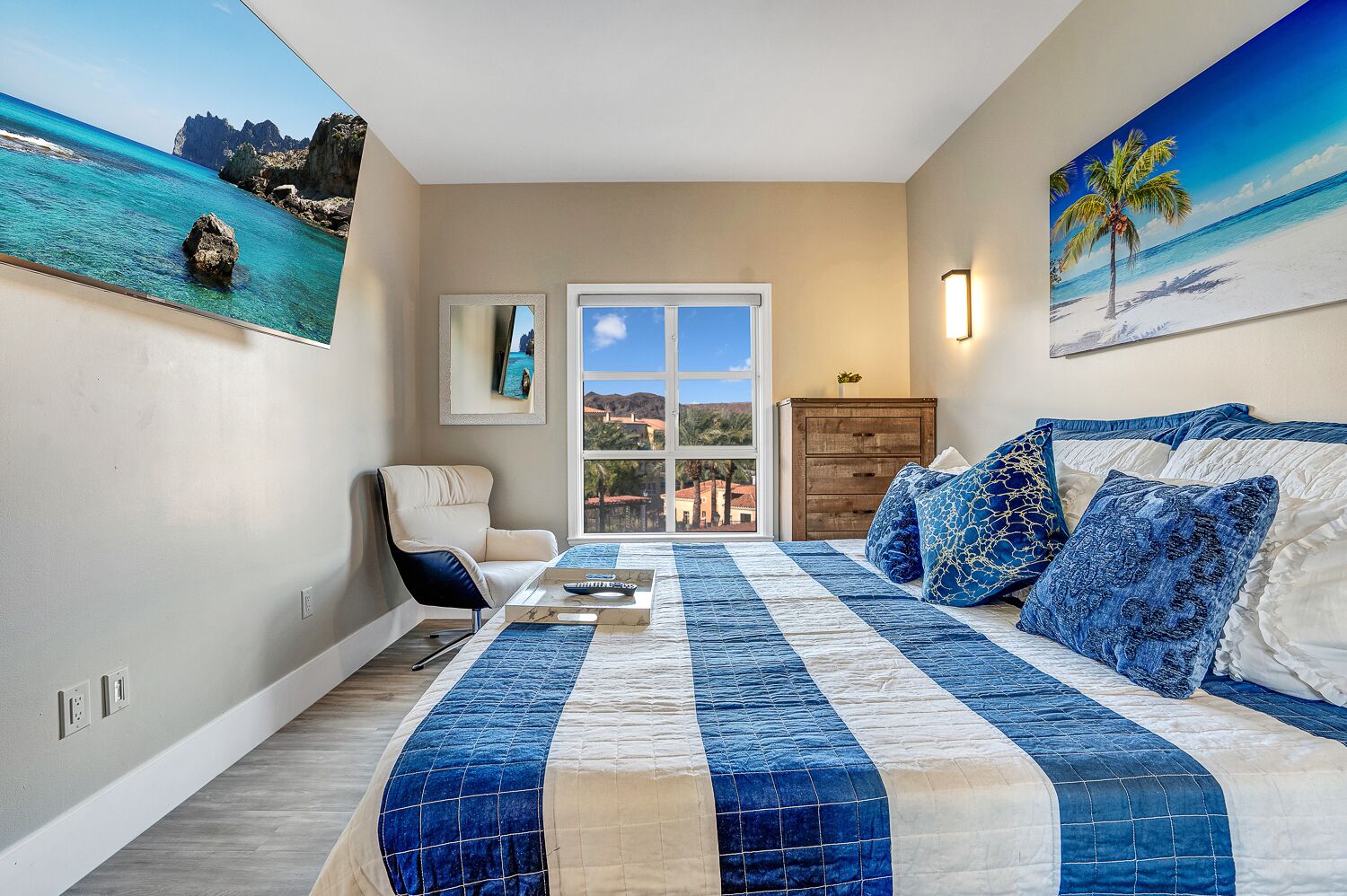 2 bedrooms, desk, iron/ironing board, free WiFi