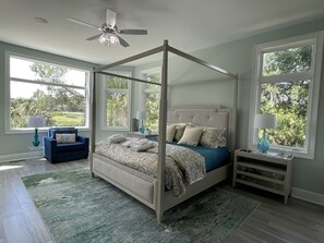 7 soveværelser, skrivebord, strygejern/strygebræt, weekendseng