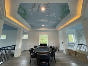 Interior - Island Escape! Pool, Elevator, Pinball, Foosball, Arcade, Nursery,Infrared Sauna (Hilton Head Island)