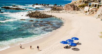 COZY, OCEAN VIEW CONDO WITH PRIVATE BEACH ACCESS