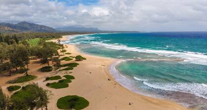 Gorgeous Beachfront Resort, 4 Beautiful Pools, Walkout lanai to the pools/ocean