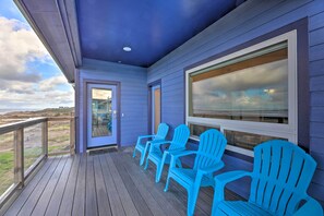 Terrace/patio - Sanderling Sea Cottages, Unit 7 w/ Beach Access! (Waldport)