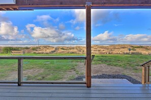 Property grounds - Sanderling Sea Cottages, Unit 6 w/ Beach Access! (Waldport)