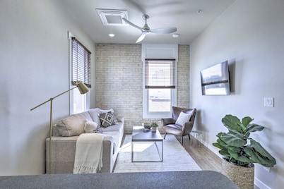 Bright San Marcos Apartment w/ Ideal Location